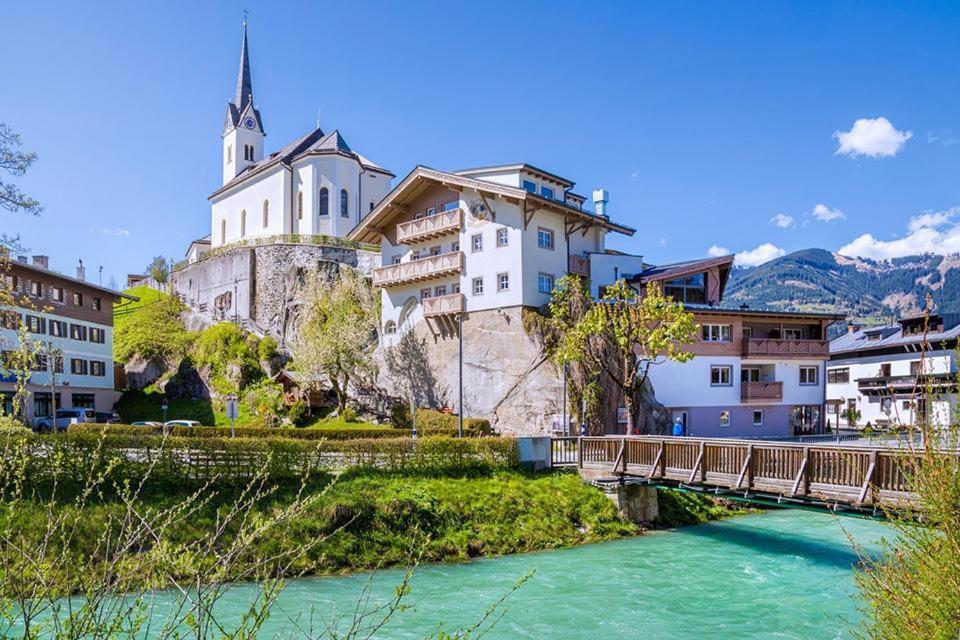Apartment Maja By Krone Travel Agency Zell am See Exterior foto