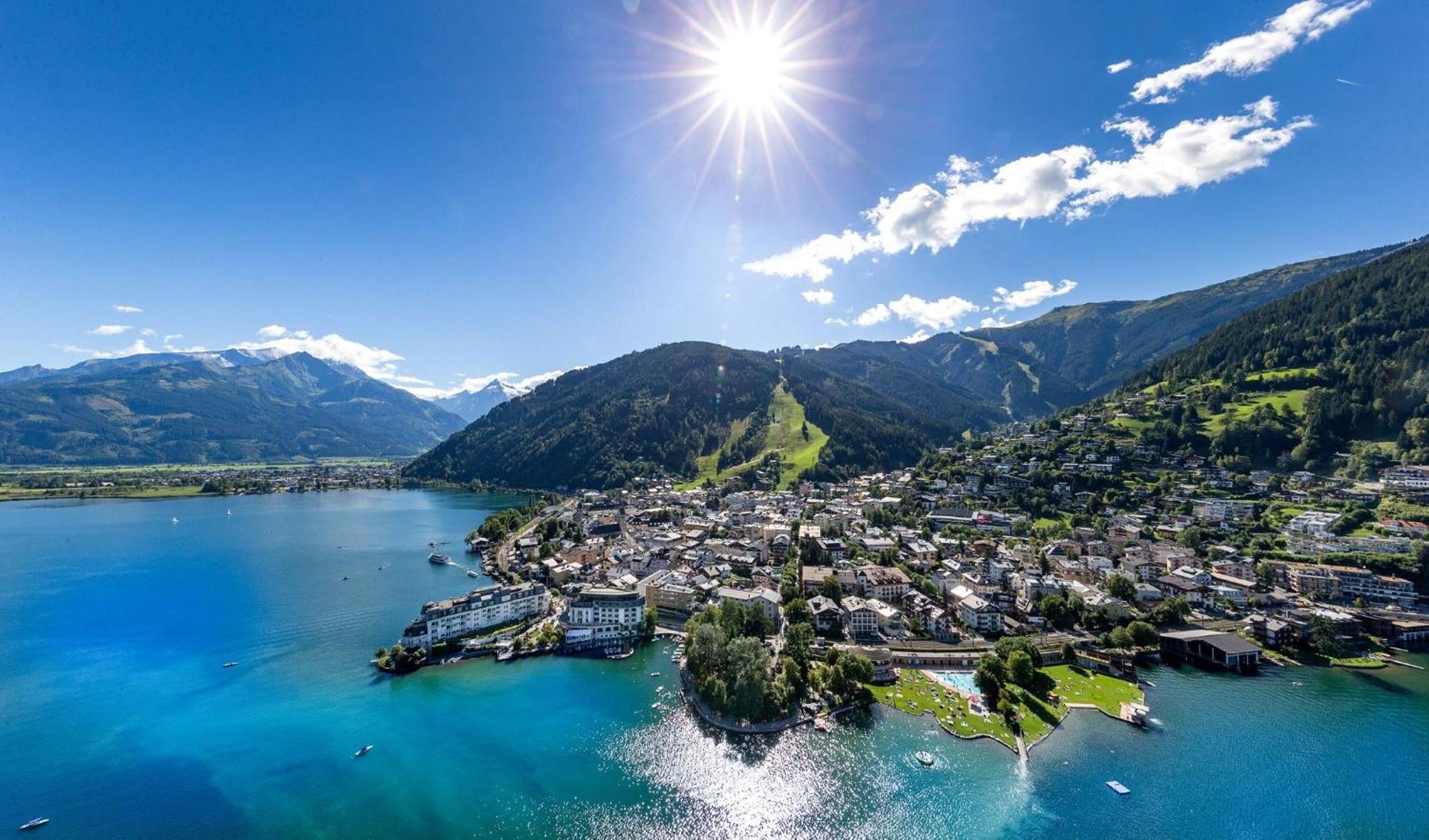 Apartment Maja By Krone Travel Agency Zell am See Exterior foto